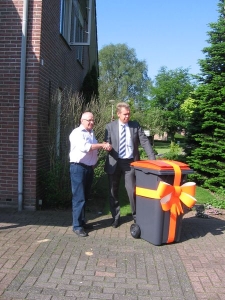 F23 Eerste oranje container in Bronckhorst (2012)